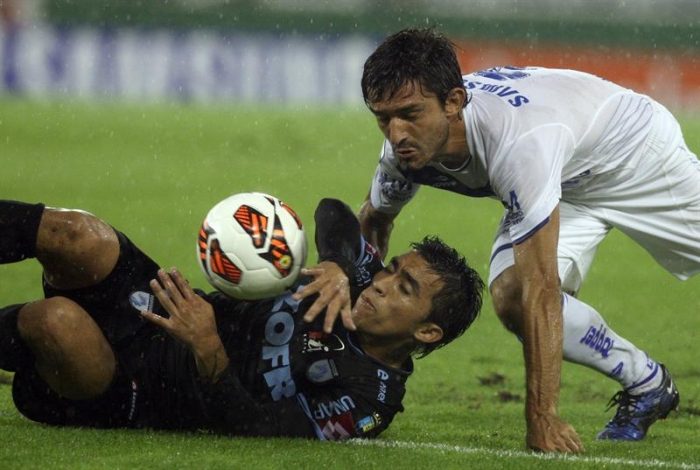 Vélez golea 3-0 a Deportes Iquique y lo deja colista de la Libertadores