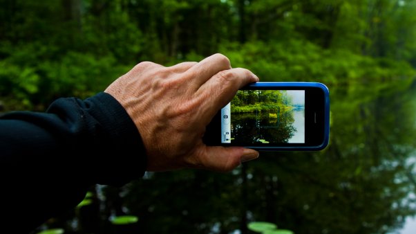 «Blink Me»: la nueva aplicación creada por chilenos que permite compartir fotos sin dejar rastro en el celular