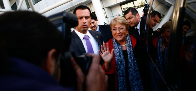 Bachelet llega a un Chile que es un 20% más rico pero con los pilares del modelo económico cuestionados