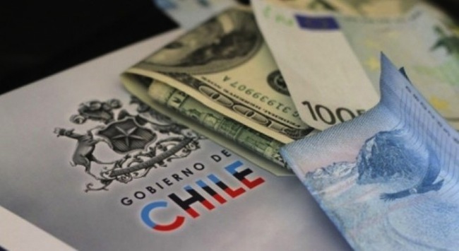 Apuesta a un recorte de tasas gatilla fuerte baja en costos de financiamiento en pesos para empresas chilenas