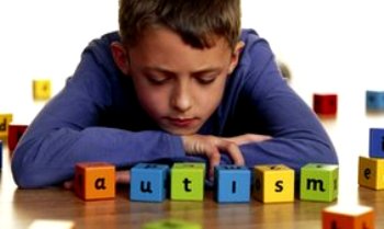 Niñas y niños con trastorno del espectro autista: el acceso a terapias basadas en la evidencia
