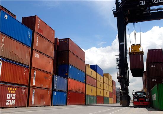 Exportaciones sufren contracción de 20,7% durante mayo, aunque los envíos a China registran considerable alza