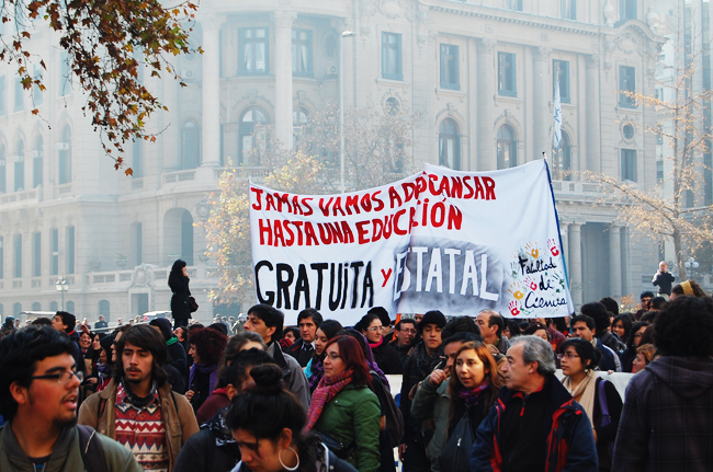 Bárbara Figueroa anuncia adhesión de la CUT a marcha estudiantil de este jueves