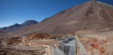 Barrick descabeza su plana ejecutiva en Chile y reafirma «compromiso con requerimientos medioambientales»