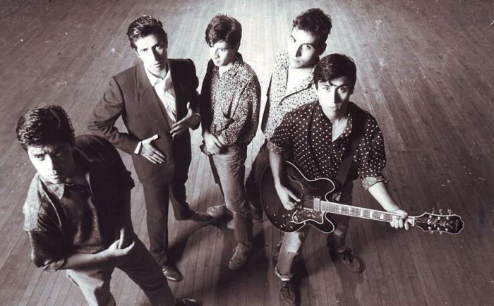 Claudio Narea vuelve a los escenarios con su hijo y su banda «Profetas y Frenéticos»