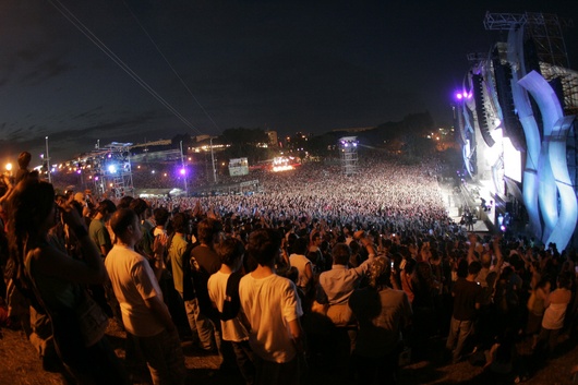 Apenas cuatro horas y media duraron en venta las entradas del festival Rock en Río
