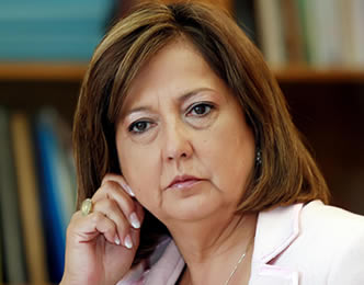 Soledad Alvear dice que no se inhabilitará para votar la acusación contra el ministro Beyer