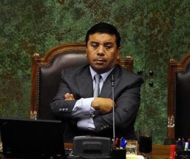 Cámara de Diputados quiere convencer a Velásquez de que renuncie a su nuevo cargo como vicepresidente