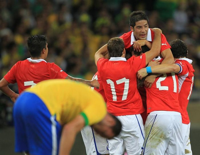 Selección chilena hizo ver mal a Brasil y rescató empate 2-2 en Belo Horizonte