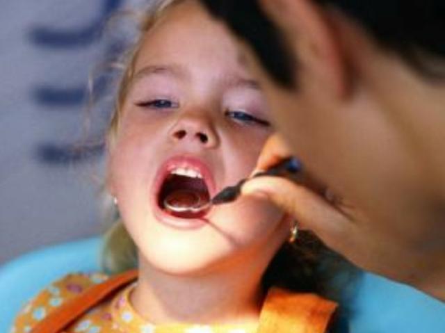 Estiman que sólo el 30% de la población chilena tiene acceso al dentista