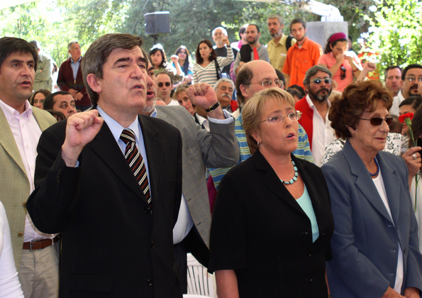 Bachelet al rescate de Escalona