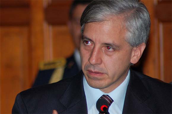 Gobierno boliviano dice que Piñera está preocupado por demanda ante La Haya