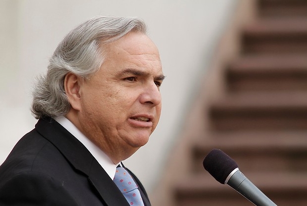 Chadwick desestima denuncia del comando de Bachelet a la Contraloría y acusa «operación comunicacional»