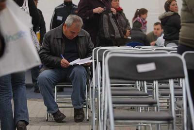 Desempleo alcanza 6,4% en trimestre febrero-abril