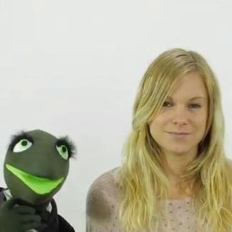 Hija de Allamand protagoniza escena a lo ‘Psicosis’ en Franja del presidenciable