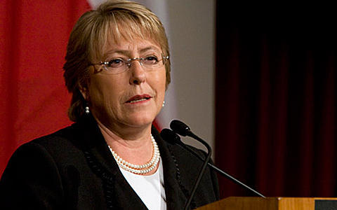 Séptimo Juzgado de Garantía admite ampliación de querella contra Michelle Bachelet