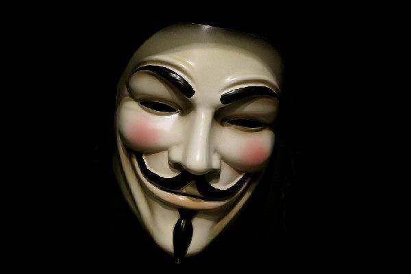 Los hackers chilenos de Anonymous cuentan cómo es la lucha social en la web