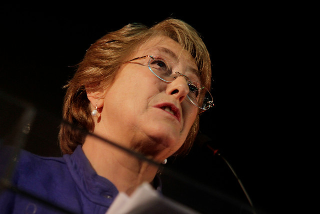 Bachelet le envía mensaje a Morales: “La cesión de soberanía no está en discusión”