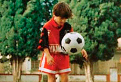 Messi jugando en los «potreros», antes de ser el mejor jugador del mundo