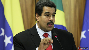 Maduro dice tener identificados a chavistas que no votaron por él