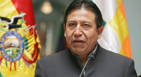 Comitiva boliviana va a La Haya para fijar calendario de demanda contra Chile