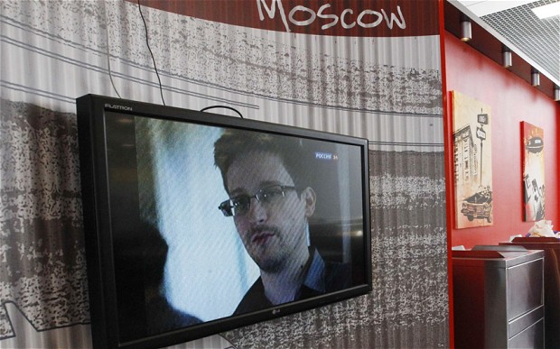 Edward Snowden: una «papa caliente» pero sabrosa para el Kremlin