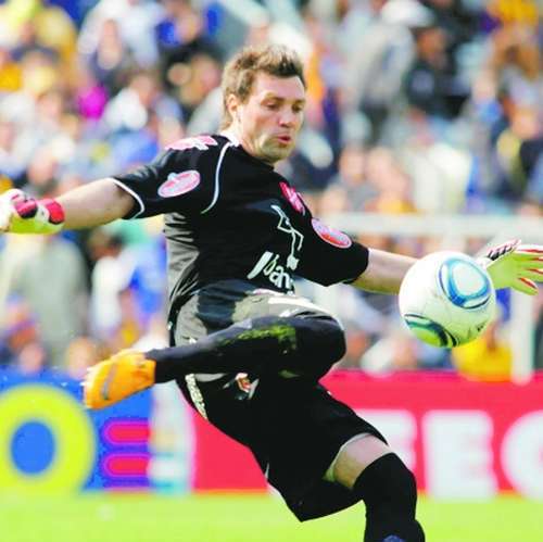 Ex dirigido de Franco es opción para reemplazar a Johnny Herrera en la «U»