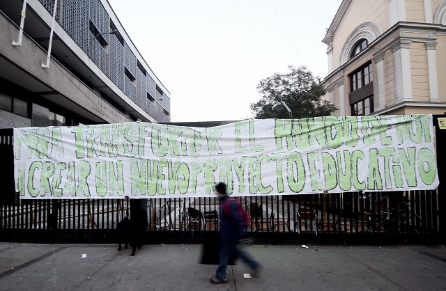 Fotos: Instituto Nacional amanece nuevamente tomado por alumnos