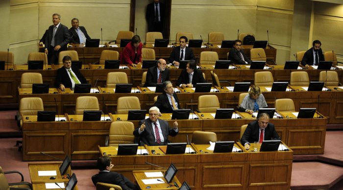 Bancadas de oposición con pintura de guerra por moción de “Punto Final” para violadores de DD.HH.