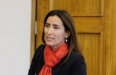 Ministra del Medio Ambiente: «No hay ninguna inconsistencia entre no firmar Escazú y traer la COP25 a Chile»
