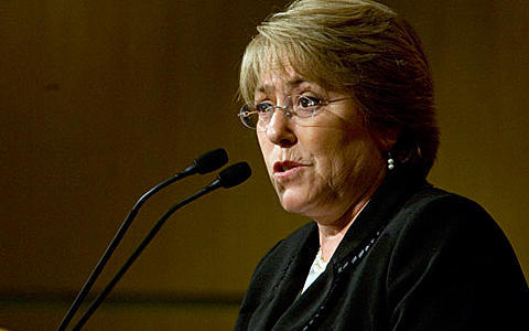 Bachelet y franja electoral: «Ojalá el TC se manifiesta con rapidez. Mientras antes para la franja mejor»