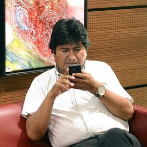 Avión de Evo Morales aterriza en Canaria