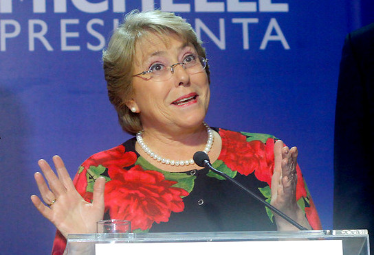 Bachelet dice que proyectos para modificar el sistema electoral son una «oportunidad histórica» para terminar con el binominal