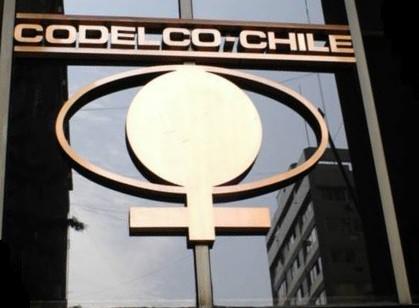 Senadores abogan por «dineros frescos» para Codelco