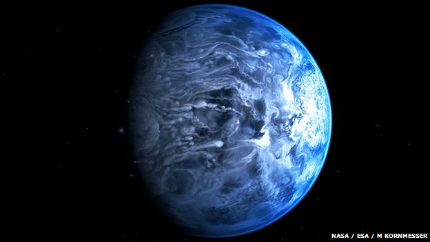 Descubren por qué un exoplaneta es azul