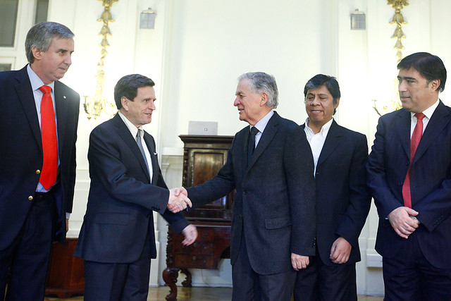 Dirigentes PRI se reúnen con Carlos Larraín y dan apoyo a proyecto de RN-DC para reformar el binominal