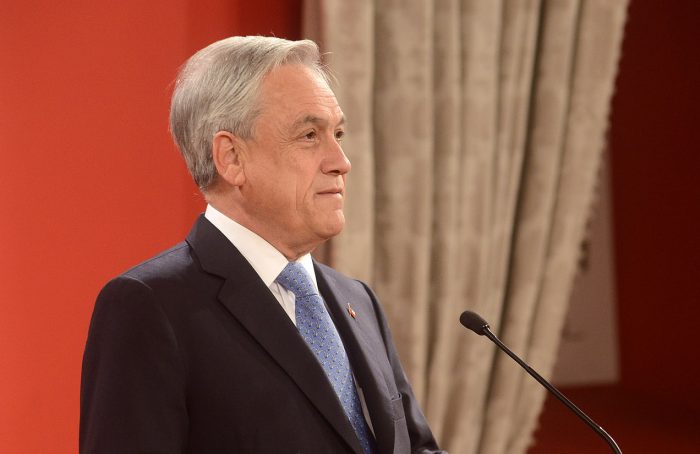 Piñera pide a la Alianza enfrentar con «grandeza y unidad» el desafío presidencial tras paso al costado de Longueira
