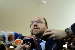 Cancillería confirma evacuación de 23 chilenos y dos colombianos residentes en Siria