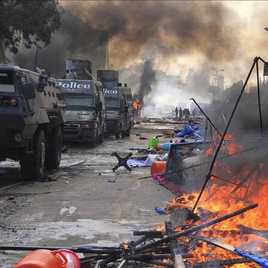 Masacre en Egipto: Decenas de muertos por desalojo de partidarios de Mursi