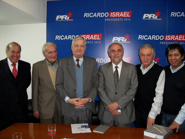 Ricardo Israel: «Creemos que es fundamental que el regionalismo salve a Santiago»