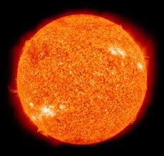 NASA advierte posibles efectos en temperaturas y comunicaciones al invertirse campo magnético del sol