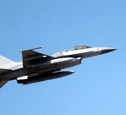 Boeing rediseña F-16 y los convierte en aviones no tripulados