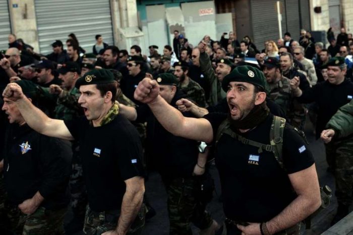 Justicia griega investiga una llamada militar con tintes golpistas