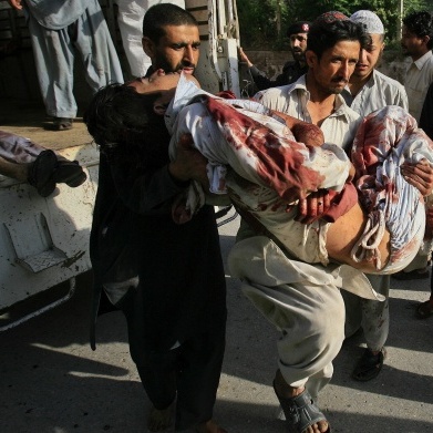 Cifra de muertos por terremoto en Pakistán sube a 349