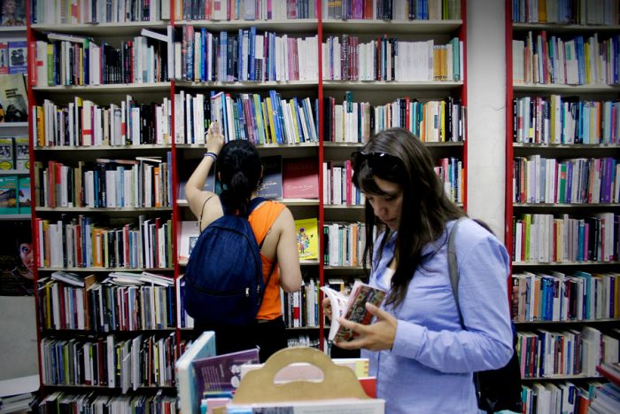 Estudio confirma que gran cantidad de chilenos sigue sin entender lo que lee