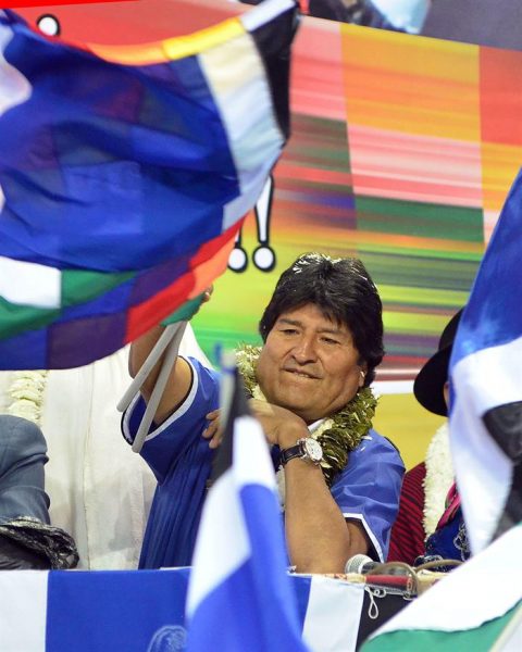 Aprobación a Evo Morales sube al 60 % a un año de elecciones en Bolivia