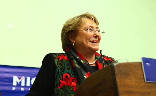 Bachelet lo confirma: de ganar se viene una AFP estatal y una reforma tributaria