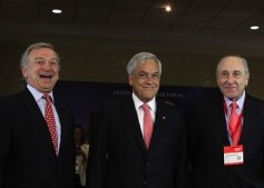 Piñera, Larraín y el empresariado defienden el modelo y advierten de los peligros del populismo