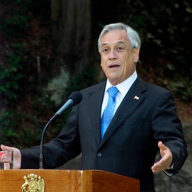 Piñera llama a ministros a “redoblar esfuerzos” al encabezar nuevo Consejo de Gabinete