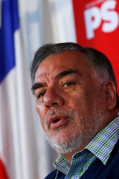 Andrade a Piñera: “Aquí hay un intervencionismo descarado”